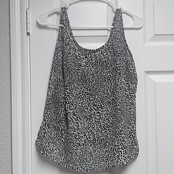 Two pieces elements top - Picture 2 of 8